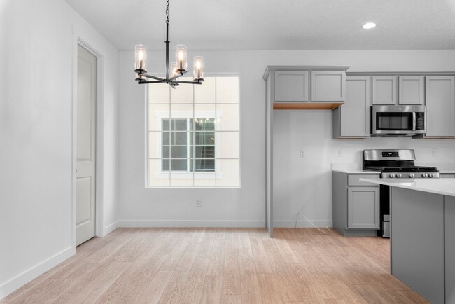 Photo - 1564 W 265 N