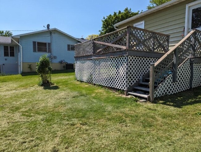 Photo - 365 W Madison St