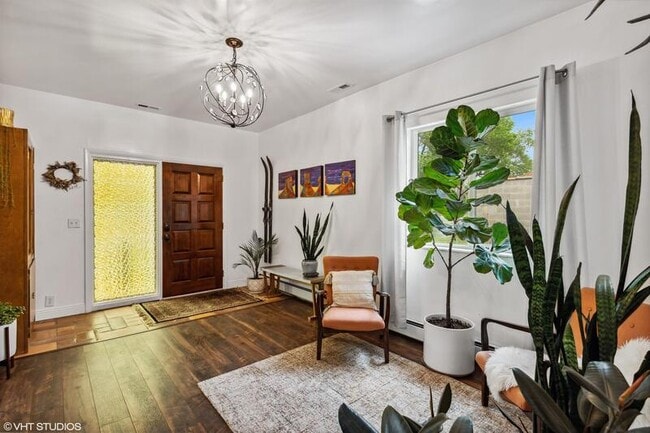 Photo - 2571 Van Buren Ave