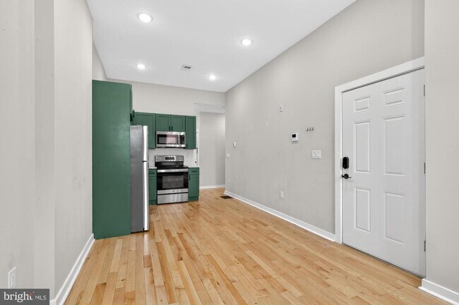 Photo - 2234 Master St Unit 1