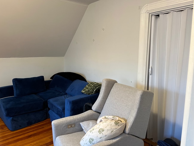 Photo - 106 Harrishof St Unit 3