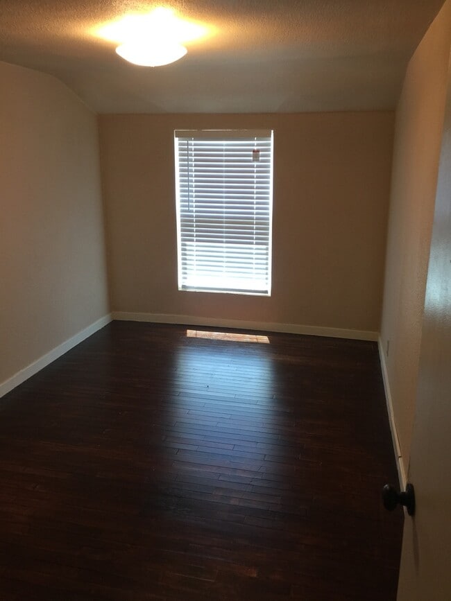 Photo - 202 W Tilden St Unit 202-C W Tilden (050)