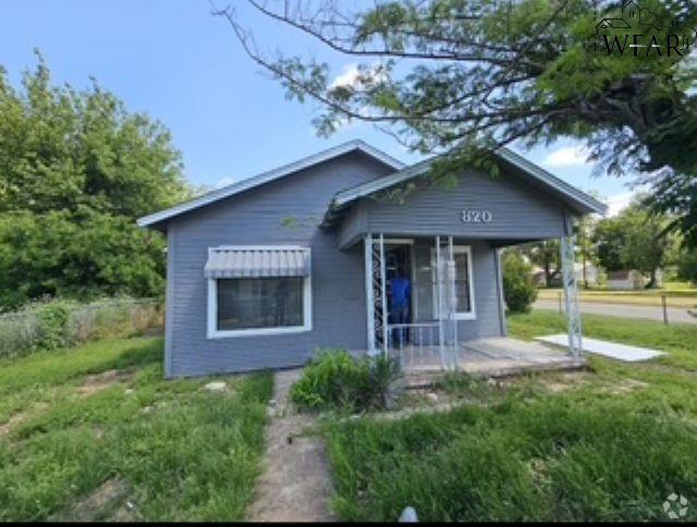 Building Photo - 820 Woods St Rental