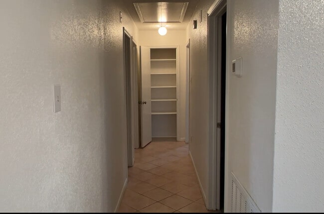 Photo - 11826 Roandale Dr