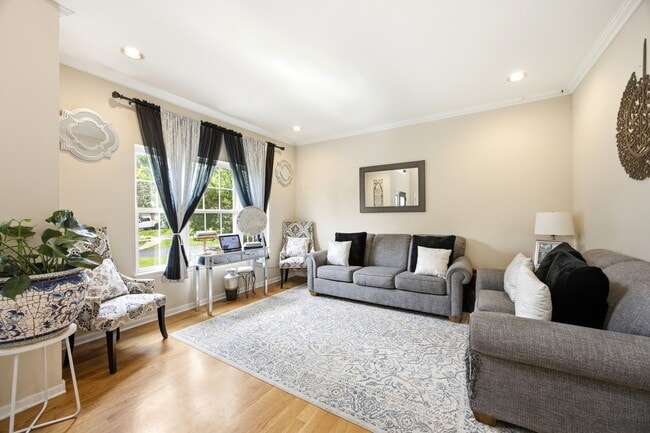 9 Tenneyson Ct