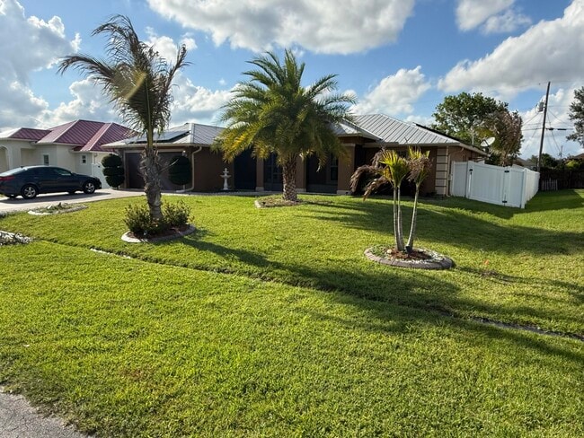 Photo - 1481 SW Jacksonville Ave