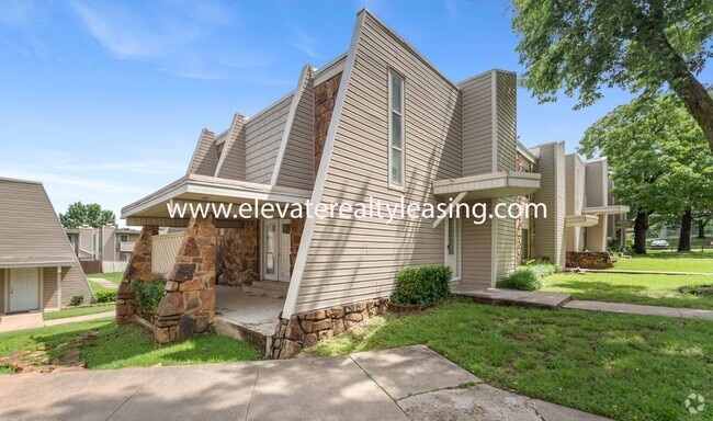Building Photo - 7371 S Yale Ave Rental