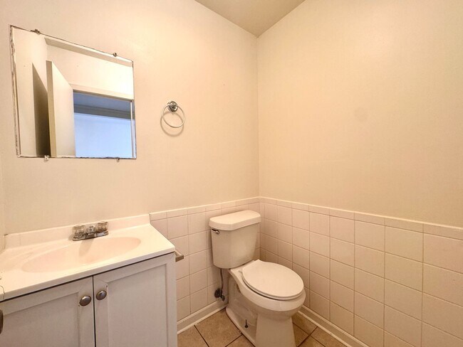 Photo - 2 Bedroom • 1.5 Bath • Townhouse Style Apa...