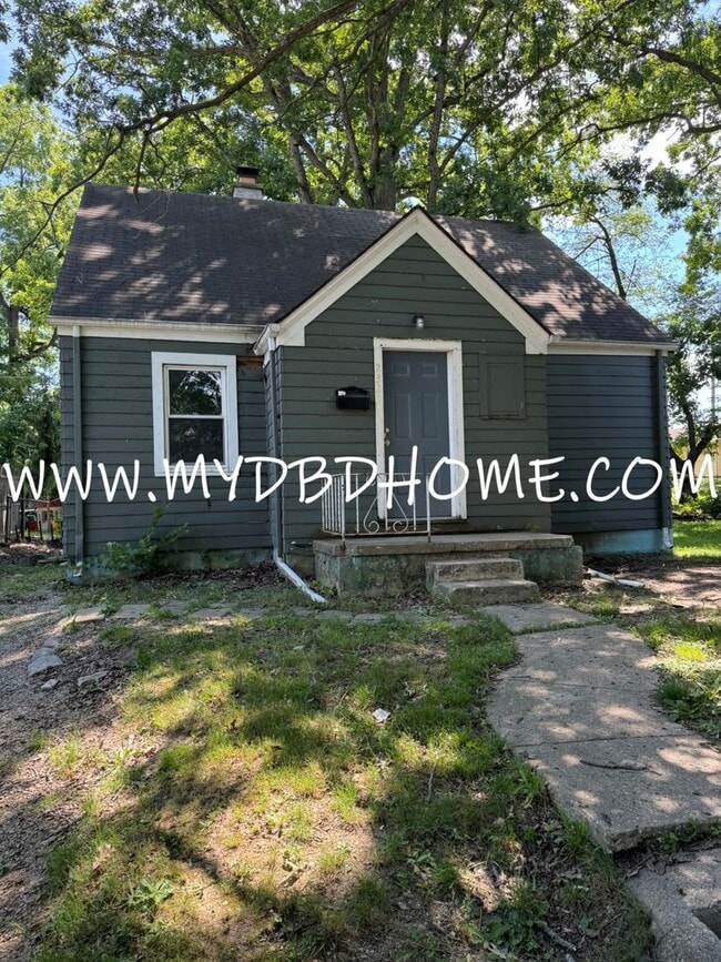 Building Photo - 2323 Shadybrook Dr Rental
