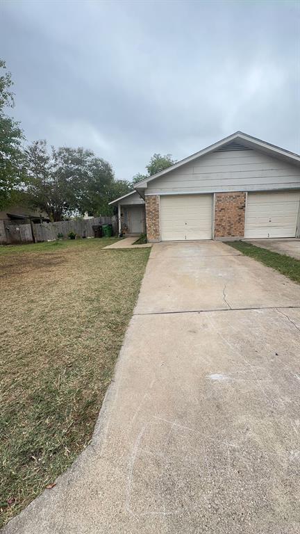 Building Photo - 605 Misty Morning Way