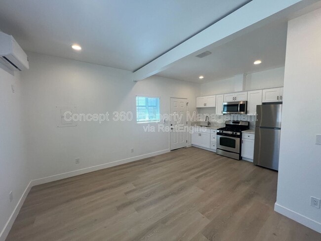 Photo - 1962 Harbor Ave Unidad A