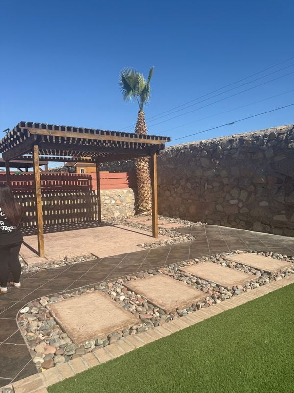 Photo - 4644 Beacham St