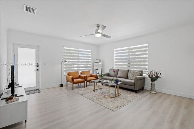 Photo - 785 SW 21st Rd