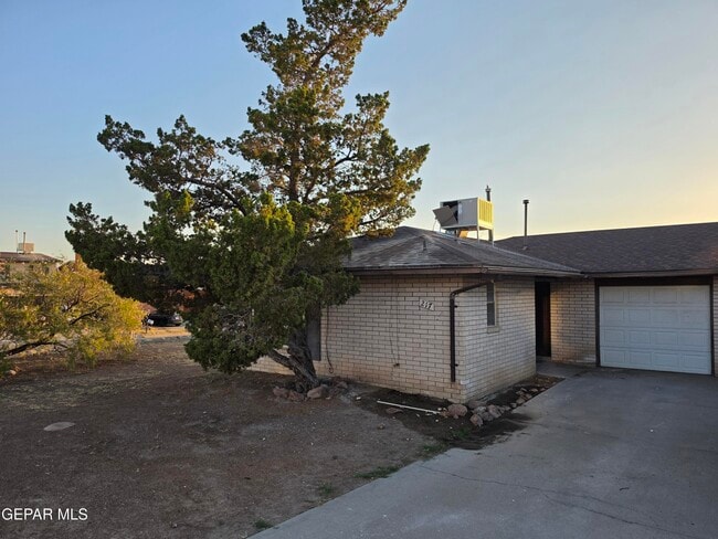 Photo - 217 Palmary Dr