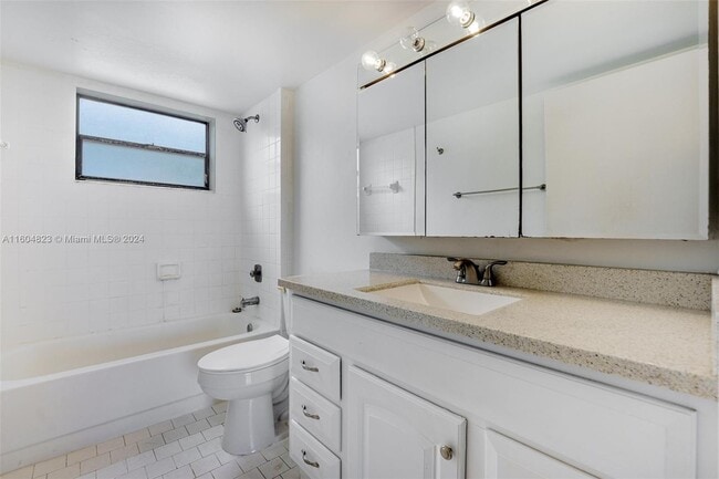 Photo - 7300 Wayne Ave Unit 505