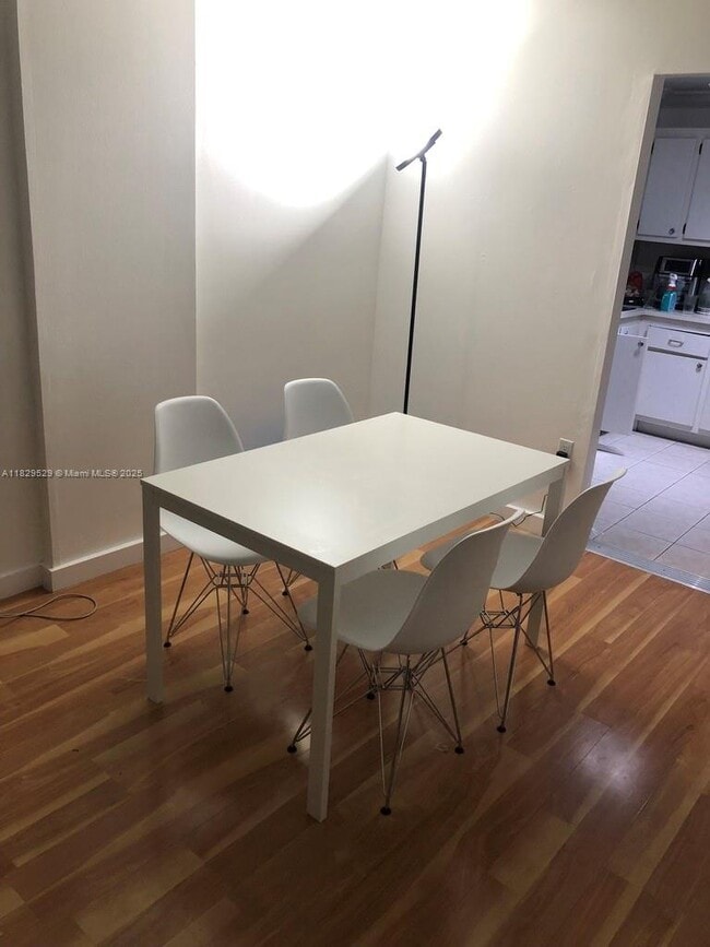 Photo - 16851 NE 23rd Ave Unidad A512 Rental