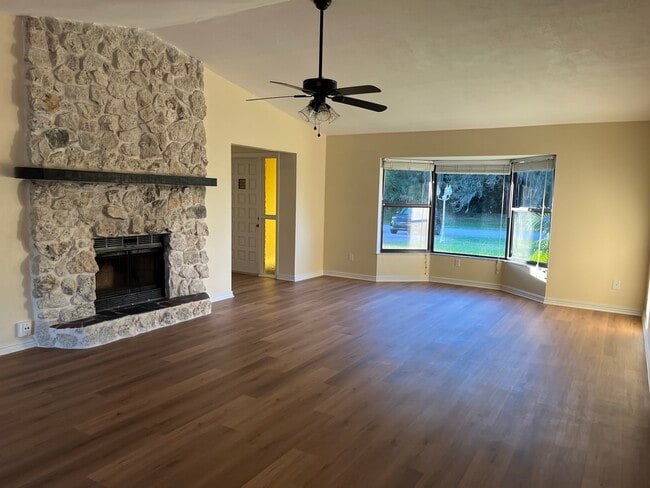 Living room 1 - 1668 SW Herder Rd