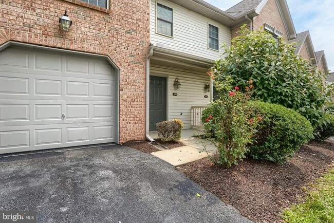 Photo - 453 Waverly Woods Dr