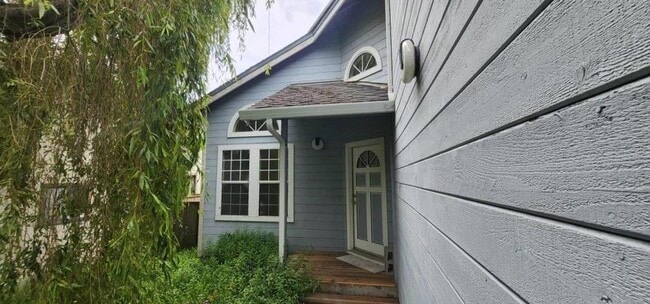 Building Photo - 296 San Pedro Ave