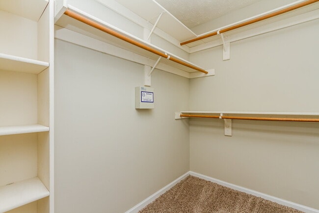 Photo - 148 Meadow Glen Dr