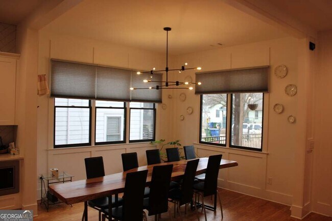 Photo - 232 Wilbur Ave SE