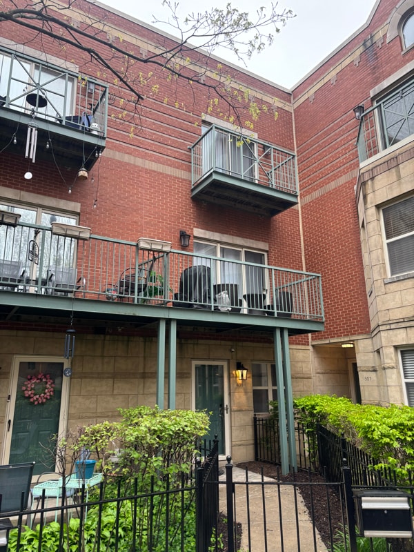 Photo - 4530 S Woodlawn Ave Townhome