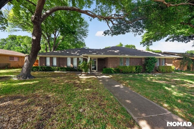 Photo - 2505 Briarwood Dr