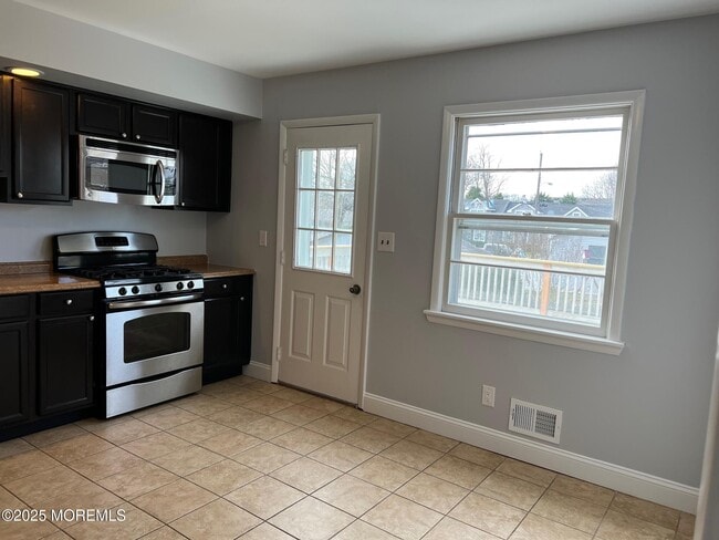 Photo - 1804 Westfield St