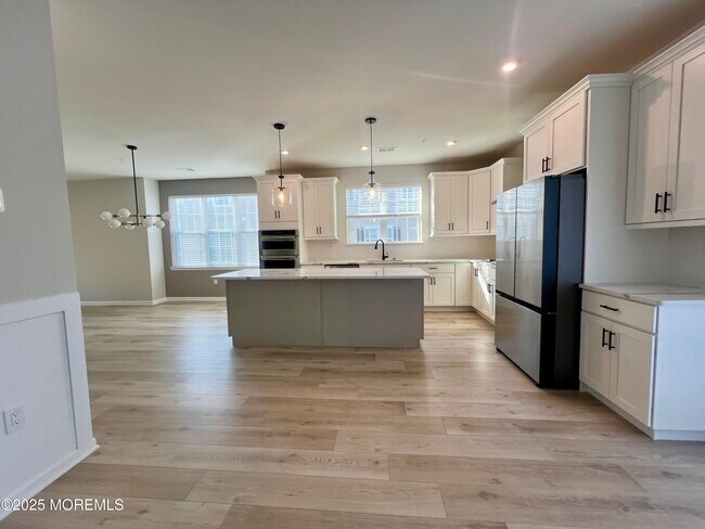 Photo - 1501 Arose Ln