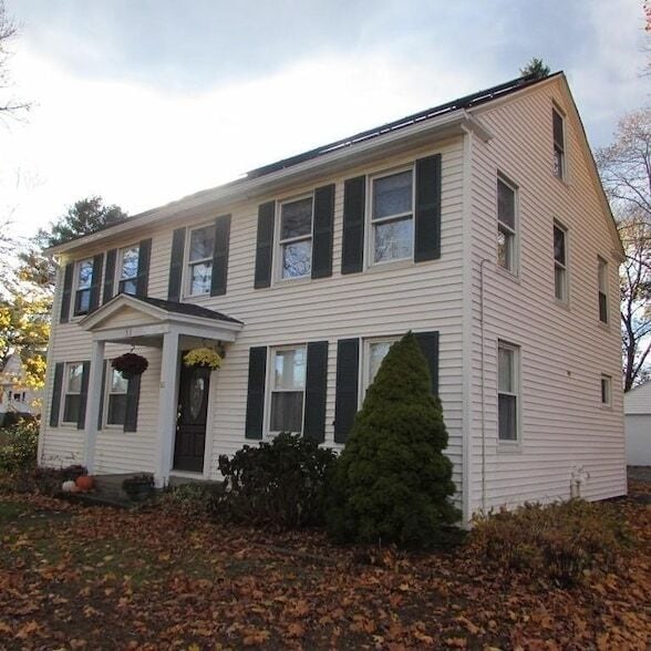 Photo - 55 Waterville St Unidad 2