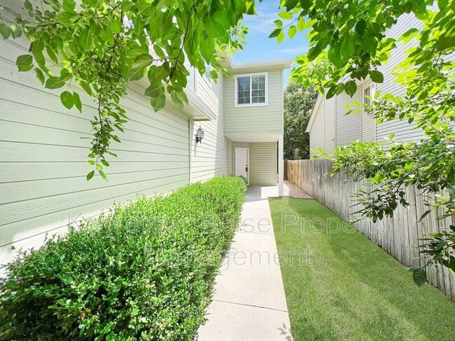 Photo - 2152 S Dorothy Ave