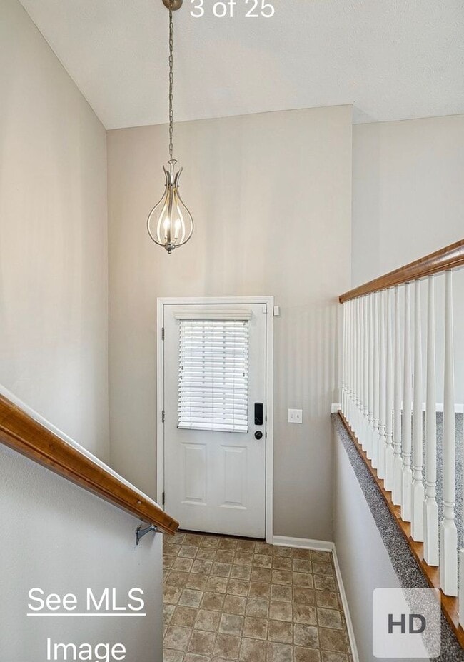 Photo - Comfortable & Convenient 3 Bedroom Near Recreation & Trails!!
