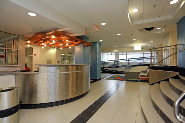 Edgewood Commons 601