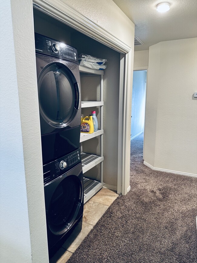 Photo - 2805 Glen Hollow Dr