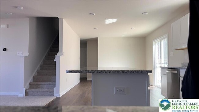 Photo - 2719 Barnes Ct