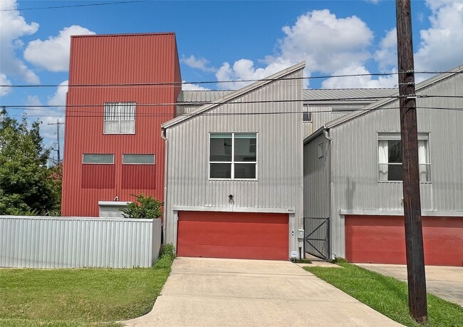 Building Photo - 803 Detering St Rental