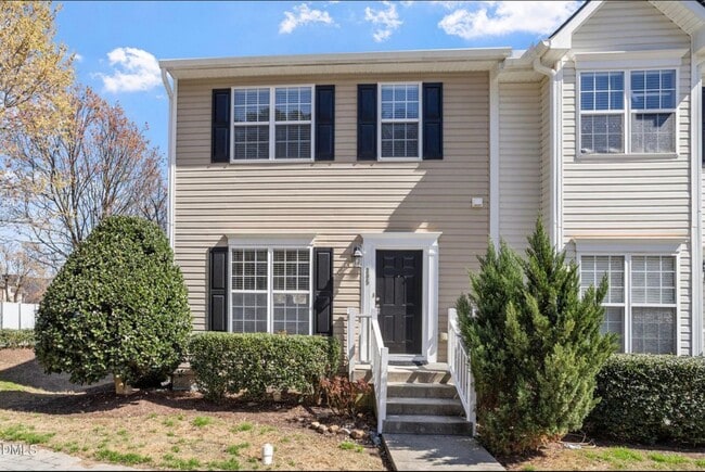 Photo - 305 Anterbury Dr