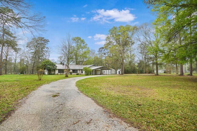 Photo - 512 County Rd 2222