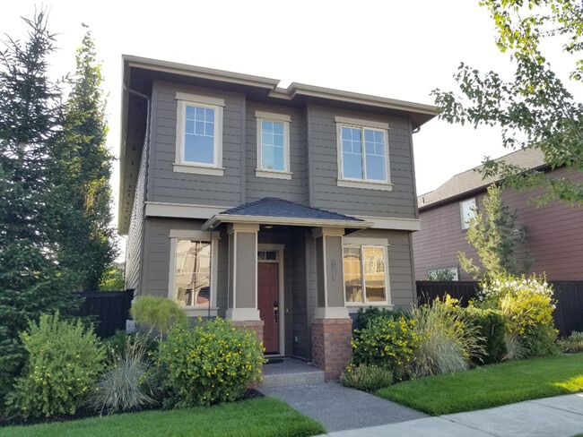 Building Photo - 63118 Dakota Dr