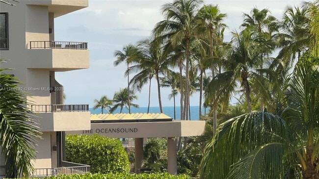 Building Photo - 161 Crandon Blvd Unit 323 Rental