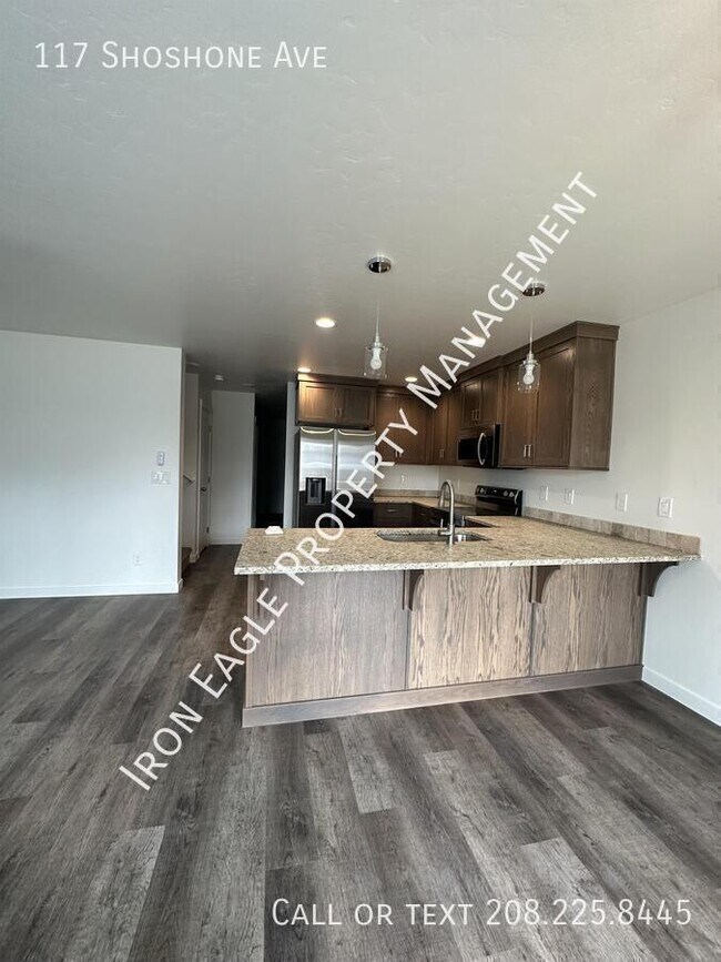Photo - 117 Shoshone Ave