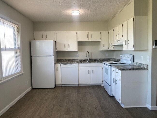 4988 Bluff City Hwy Unit 02