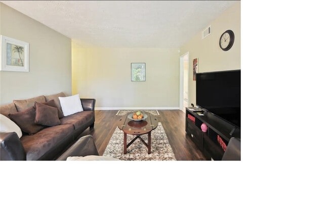 Photo - 144 Scandia Cir Unidad 1