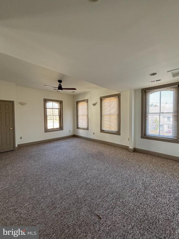 Photo - 209 E 5th Ave