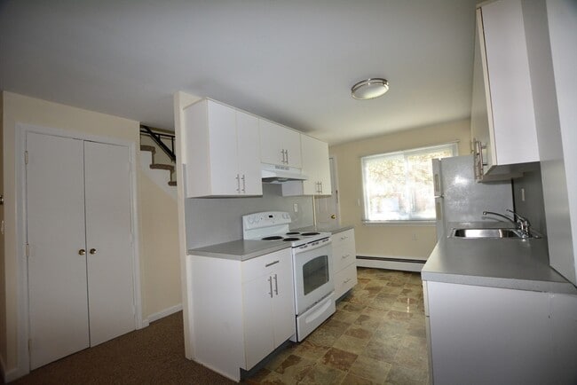 Photo - 24 Concord Ave