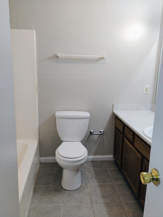 1724 Cedar Lake Dr Unit D