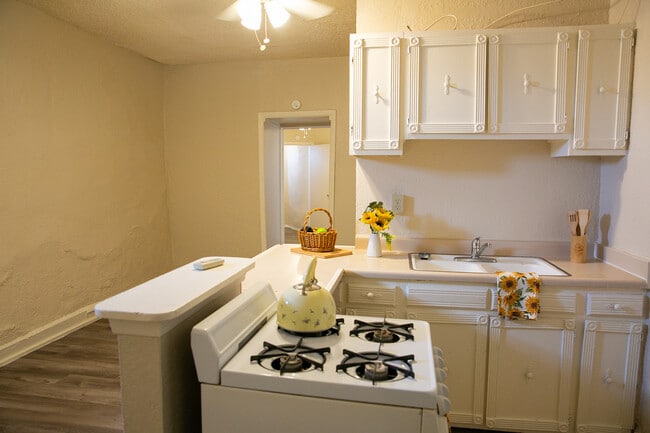 Photo - The Wallace Apartments