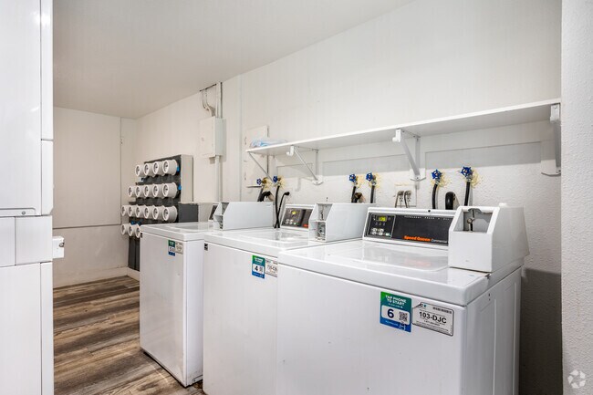 Laundry - (PAST) Riverpoint (1330)