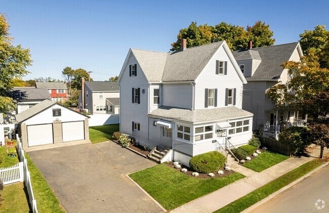 Building Photo - 63-65-65 Harvard St Rental