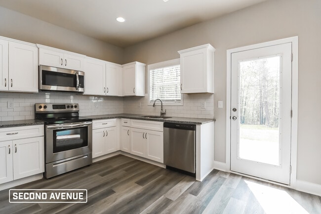 Photo - 295 Bramble Bush Trail